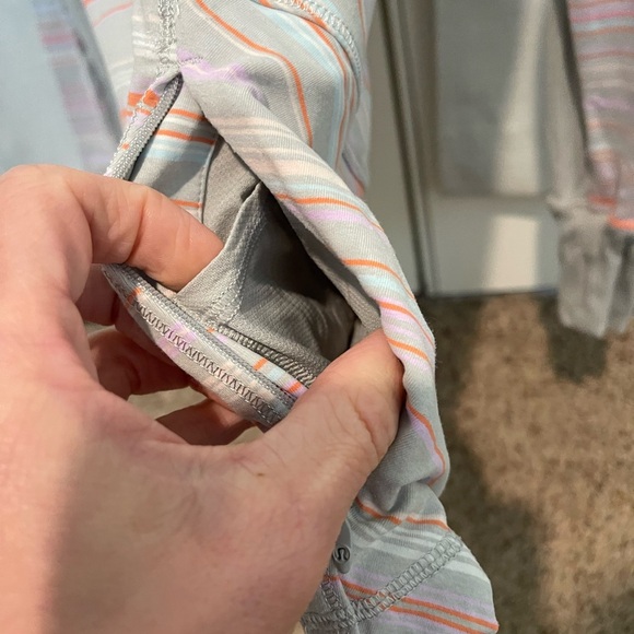 Lululemon Half Zip size 4 - Picture 8 of 10